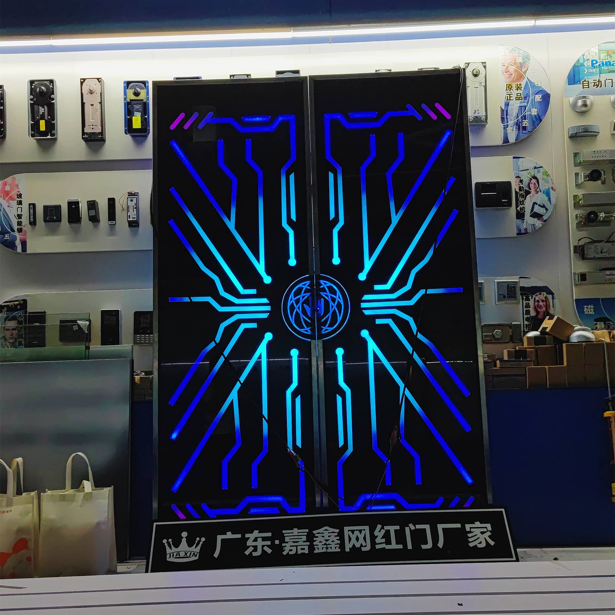 手掌感应门又称网红科技门