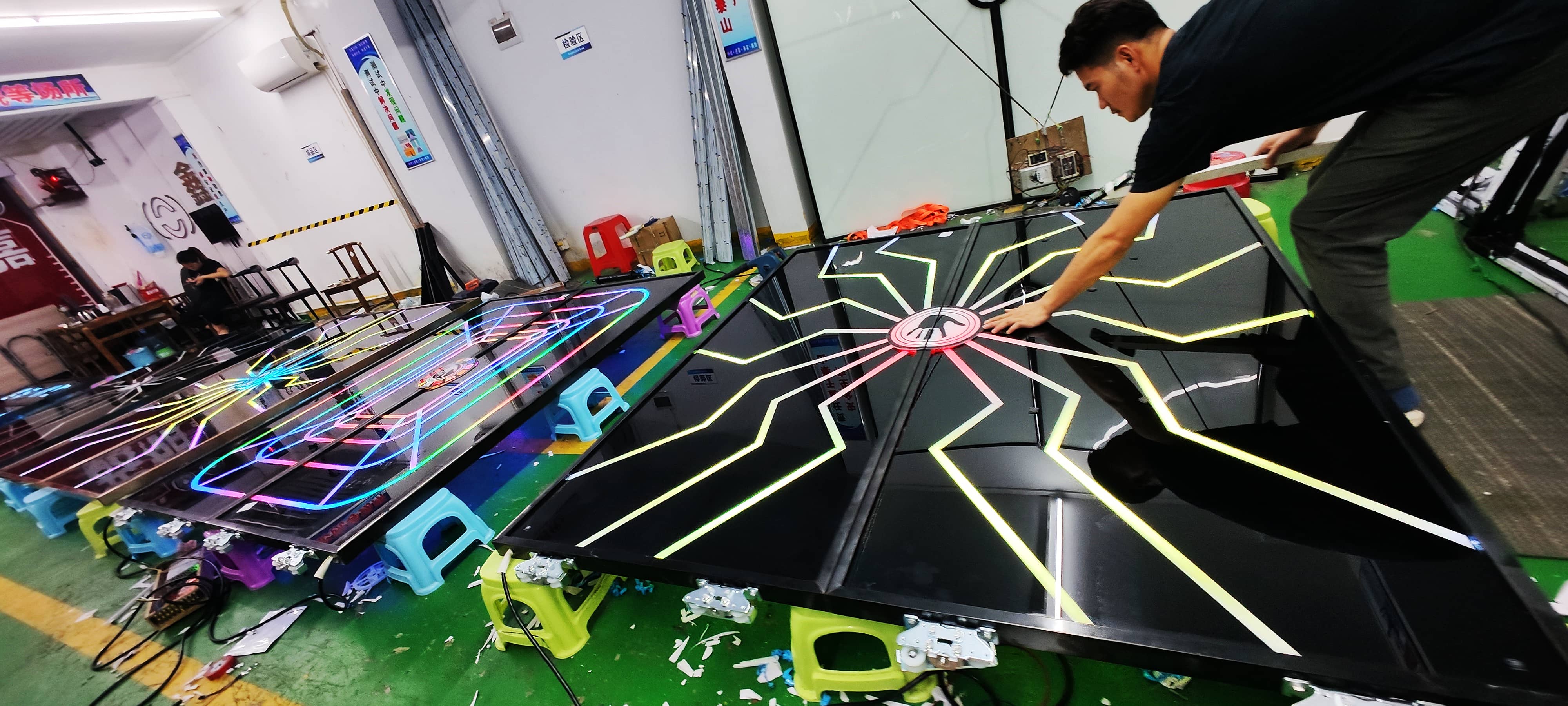 网红门 外平内开门